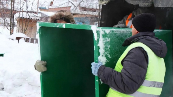 Свыше 2,5 тысяч контейнеров для ТКО закуплено в Алтайском крае Свыше 2,5 тысяч контейнеров для ТКО закуплено в Алтайском крае