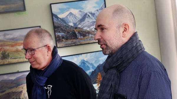 В &laquo;Арт-галерее Щетининых&raquo; открылась совместная выставка известной династии художников из Барнаула