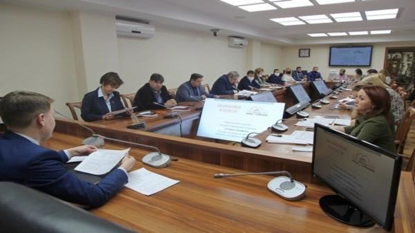 В Алтайском крае готовятся внести изменения в Устав региона В Алтайском крае готовятся внести изменения в Устав региона