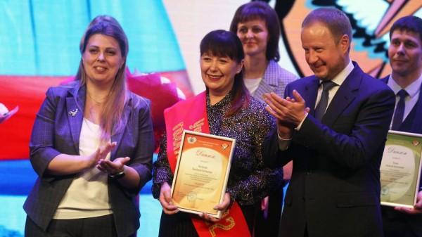 Учителем года Алтая-2022 стала Анастасия Нестерова из Новоалтайска