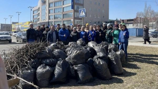 В &laquo;чистый четверг&raquo; в Барнауле собрали и вывезли 139 машин мусора