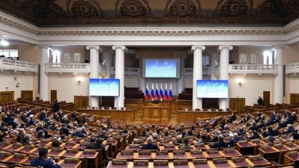 Президент РФ встретился с членами Совета законодателей при Федеральном Собрании