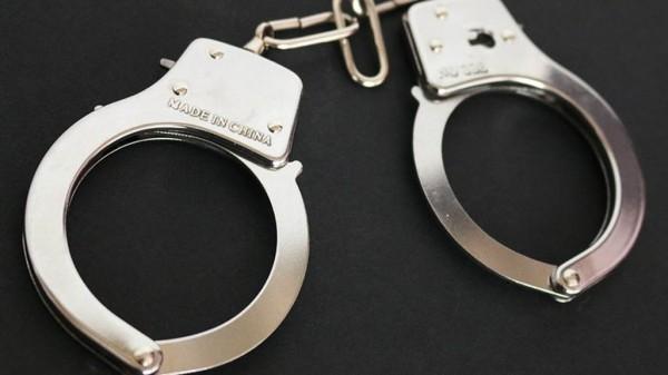 Двое жителей соседнего региона грабили в Барнауле женщин прямо на улице Двое жителей соседнего региона грабили в Барнауле женщин прямо на улице