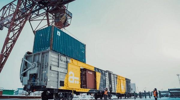 Алтайское предприятие представило свои вагоны на крупнейшей выставке транспортно-логистических услуг