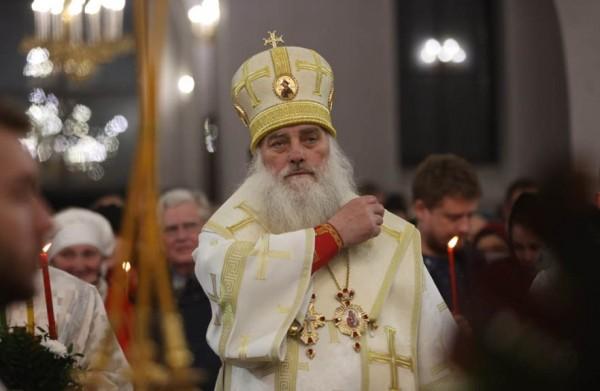Виктор Томенко посетил пасхальное богослужение в Александро-Невском соборе в Барнауле Виктор Томенко посетил пасхальное богослужение в Александро-Невском соборе в Барнауле