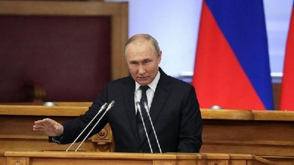 Президент РФ встретился с членами Совета законодателей при Федеральном Собрании