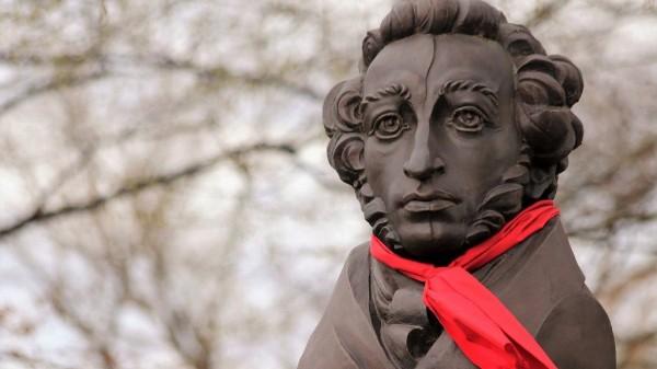 Более 100 мероприятий можно посетить в майские праздники по &laquo;Пушкинской карте&raquo;