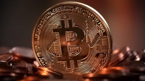 Российским компаниям предложили разрешить расчеты в криптовалюте