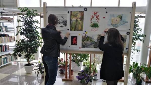 В Бийске открылась выставка детских рисунков «Помним. Гордимся» В Бийске открылась выставка детских рисунков «Помним. Гордимся»