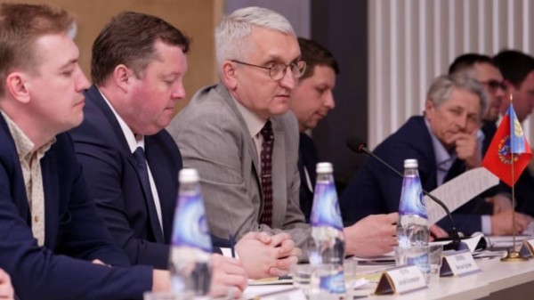 Алтайский край и Кемеровская область обновят дорожную карту развития сотрудничества Алтайский край и Кемеровская область обновят дорожную карту развития сотрудничества