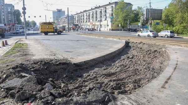 В Барнауле полным ходом идет строительство разворотного кольца на Новом рынке