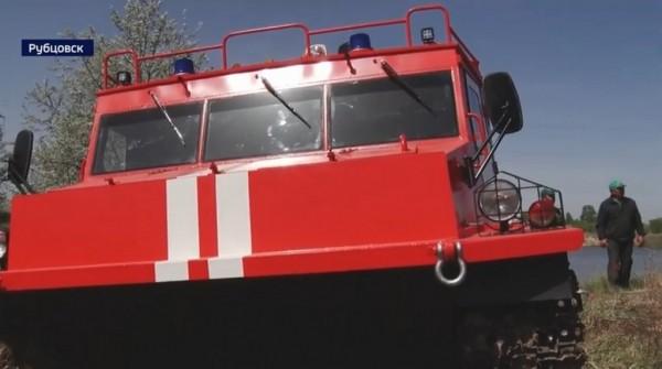 В Рубцовске создали вездеход для борьбы с пожарами В Рубцовске создали вездеход для борьбы с пожарами