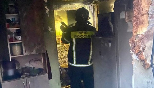 В Барнауле произошел пожар в многоквартирном доме