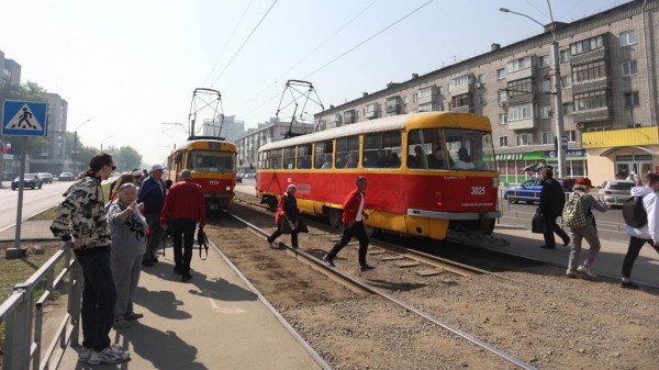 Ремонт моста на Новом рынке. Как барнаульцы адаптируются к новым схемам движения по городу