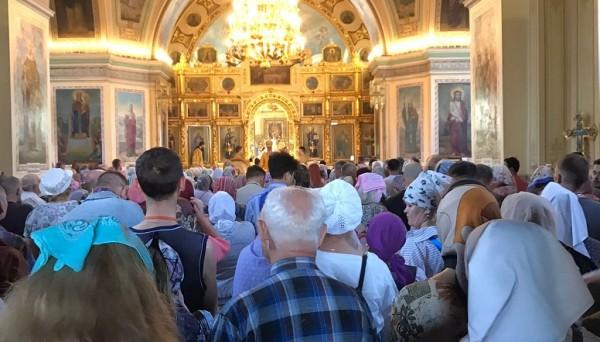 Коробейниковский крестный ход начал своё движение по Барнаулу Коробейниковский крестный ход начал своё движение по Барнаулу