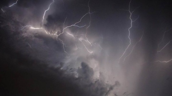 На смену аномальной жаре в Алтайский край приходят ливни