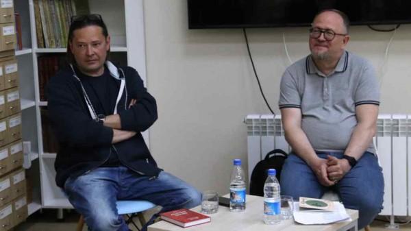 В Барнауле прошла встреча с гостями Литературного фестиваля Роберта Рождественского