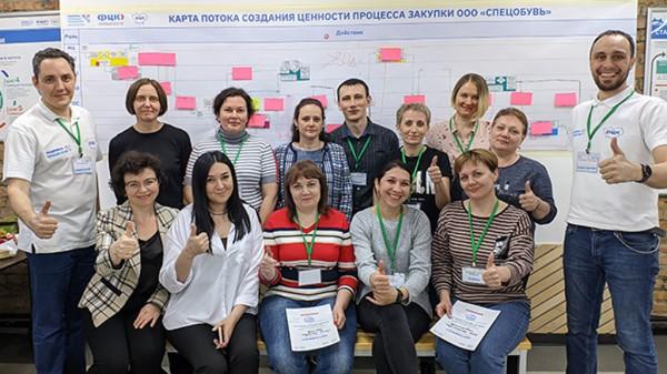 Более 700 человек обучились основам бережливого производства на Фабрике процессов