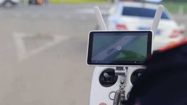 На Чуйском тракте фиксируют нарушения ПДД при помощи квадрокоптера