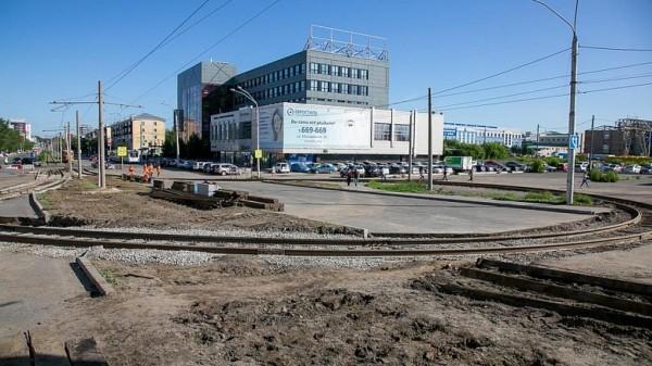 В Барнауле продолжается демонтаж моста на Новом рынке В Барнауле продолжается демонтаж моста на Новом рынке