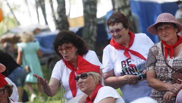 Как в Алтайском крае прошел фестиваль, посвященный 90-летию Роберта Рождественского Как в Алтайском крае прошел фестиваль, посвященный 90-летию Роберта Рождественского