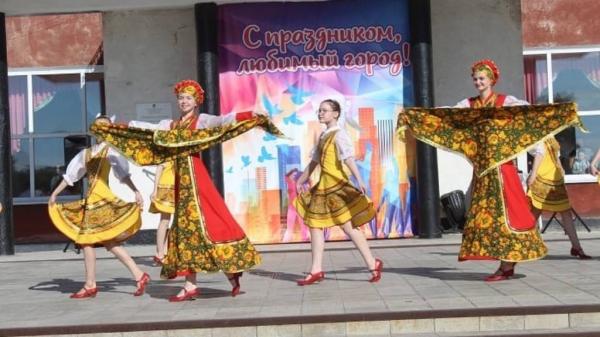 В Рубцовске нарисовали солнечную Россию
