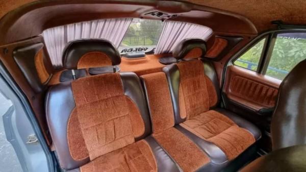 В Бийске продают редкий автомобиль