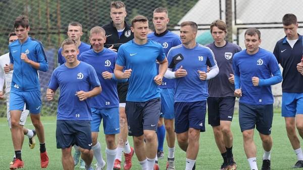 Барнаульское и оренбургское "Динамо" сразились в рамках первого тура Второй лиги первенства России