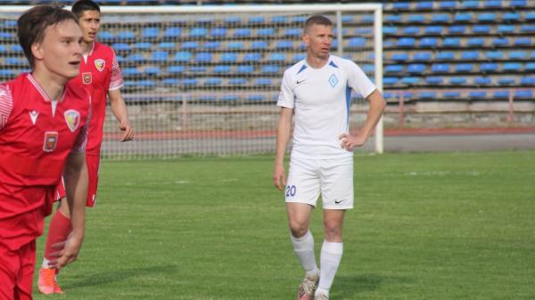 Разгон на копейку. Футболисты барнаульского «Динамо» вновь потерпели разгромное поражение на выезде Разгон на копейку. Футболисты барнаульского «Динамо» вновь потерпели разгромное поражение на выезде