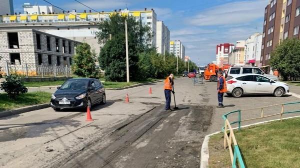 В Барнауле продолжается плановый ремонт дорог В Барнауле продолжается плановый ремонт дорог