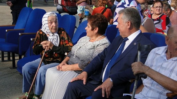 Спикер АКЗС поздравил жителей Локтевского района с 80-летием райцентра Горняк