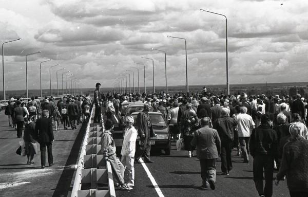 В Барнауле Новому мосту через реку Обь исполнилось 25 лет В Барнауле Новому мосту через реку Обь исполнилось 25 лет