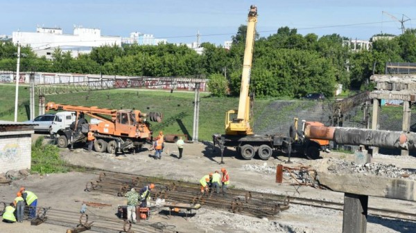 Как продвигается ремонт барнаульского моста на Новом рынке