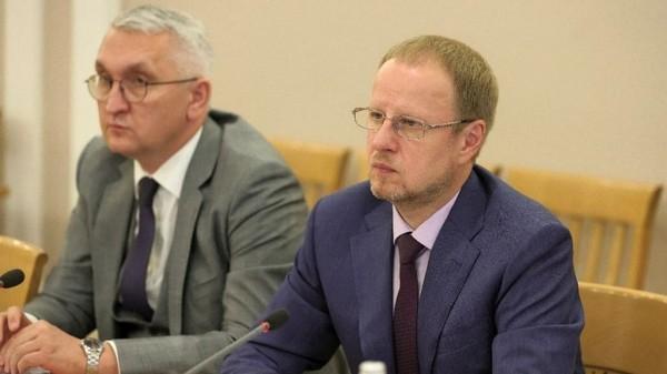 Губернатор Виктор Томенко провел рабочую встречу с генконсулом Казахстана в Омске Керимом Кожамбердиевым Губернатор Виктор Томенко провел рабочую встречу с генконсулом Казахстана в Омске Керимом Кожамбердиевым
