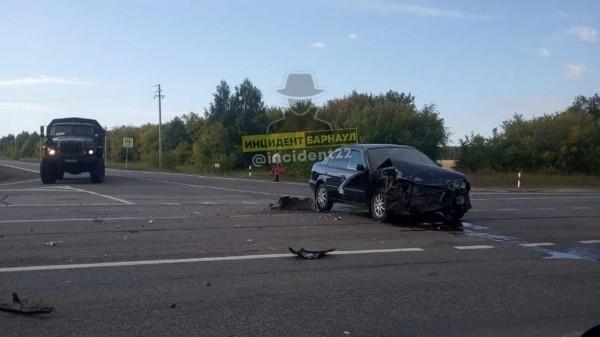 В пригороде Барнаула произошло ДТП с перевёртышем В пригороде Барнаула произошло ДТП с перевёртышем