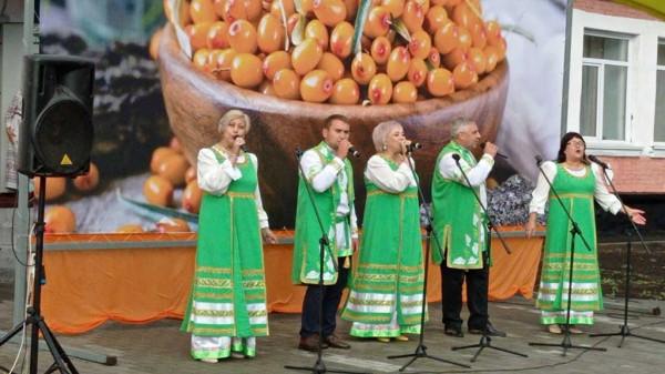 Как в Алтайском крае отметили праздник облепихи «Золотая ягода» Как в Алтайском крае отметили праздник облепихи «Золотая ягода»