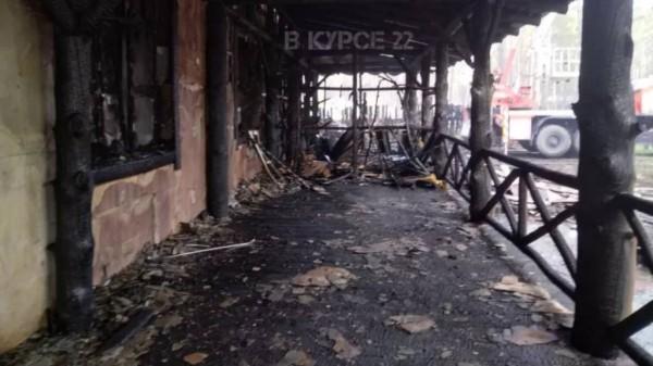 В барнаульском парк-отеле произошел крупный пожар