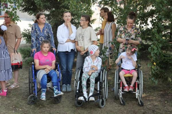 Волонтеры Барнаула начали съемку сериала «Особенные» Волонтеры Барнаула начали съемку сериала «Особенные»