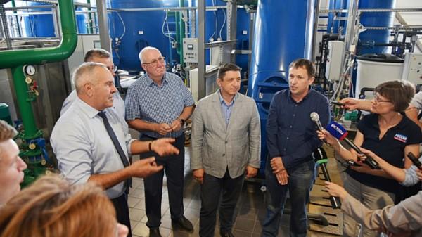 В Тальменском районе обсудили вопросы качественного водоснабжения В Тальменском районе обсудили вопросы качественного водоснабжения