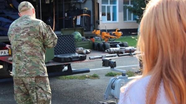 Взрывотехники из Алтайского края рассказали учащимися одного из колледжей об особенностях своей службы Взрывотехники из Алтайского края рассказали учащимися одного из колледжей об особенностях своей службы