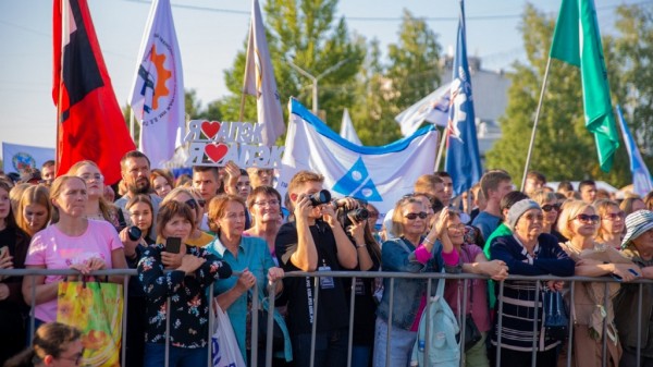 В Барнауле прошел Парад студентов-первокурсников В Барнауле прошел Парад студентов-первокурсников