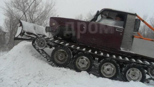 Житель Алтайского края продает автомобиль собственного производства Житель Алтайского края продает автомобиль собственного производства