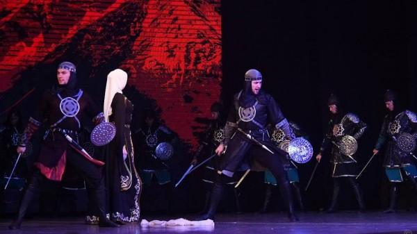 В Барнауле выступил чеченский ансамбль «Вайнах» В Барнауле выступил чеченский ансамбль «Вайнах»
