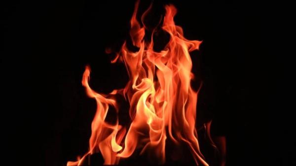 В Барнауле загорелся автобус с пассажирами В Барнауле загорелся автобус с пассажирами