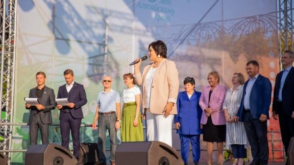 В Барнауле прошел Парад студентов-первокурсников В Барнауле прошел Парад студентов-первокурсников