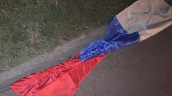 Житель Барнаула украл флаг на праздновании Дня города