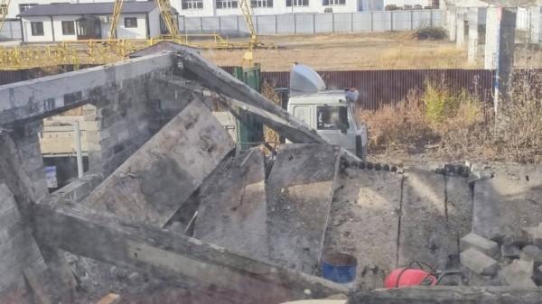 В центре Барнаула обрушилось строящееся здание