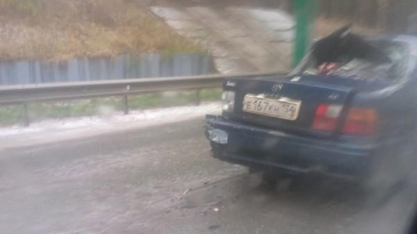 Лобовое ДТП произошло на шоссе Ленточный бор в Барнауле Лобовое ДТП произошло на шоссе Ленточный бор в Барнауле