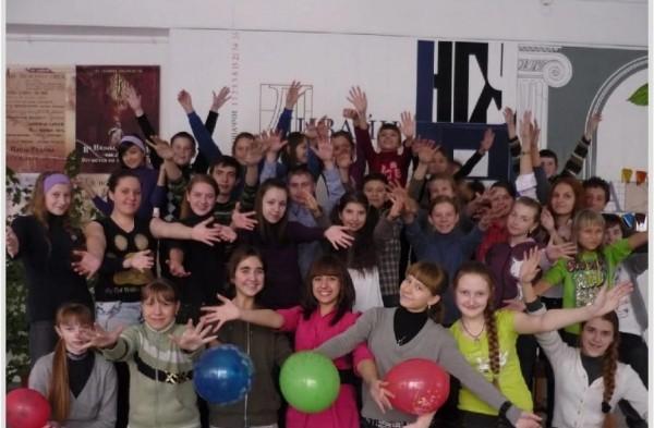 В Новоалтайске открылась юбилейная выставка детской художественной школы В Новоалтайске открылась юбилейная выставка детской художественной школы