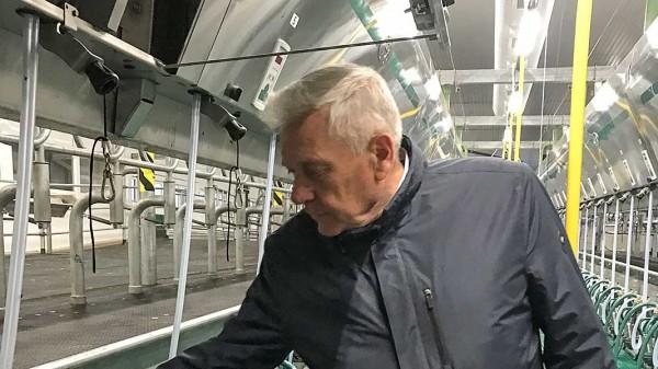 В Смоленском районе строят молочный комплекс В Смоленском районе строят молочный комплекс